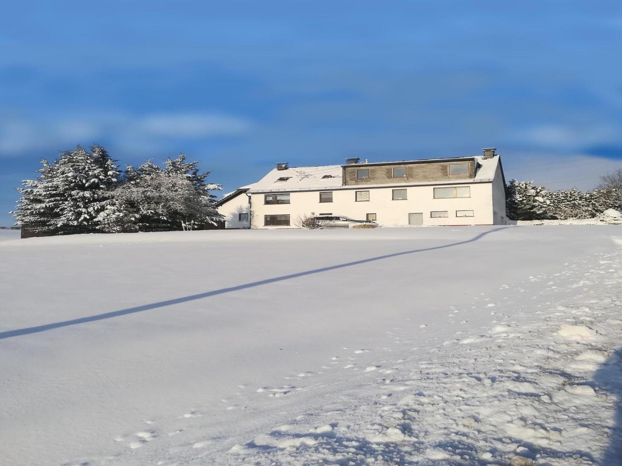 Beautiful Holiday Home Ideal For Hikers Kleinlangenfeld Eksteriør billede