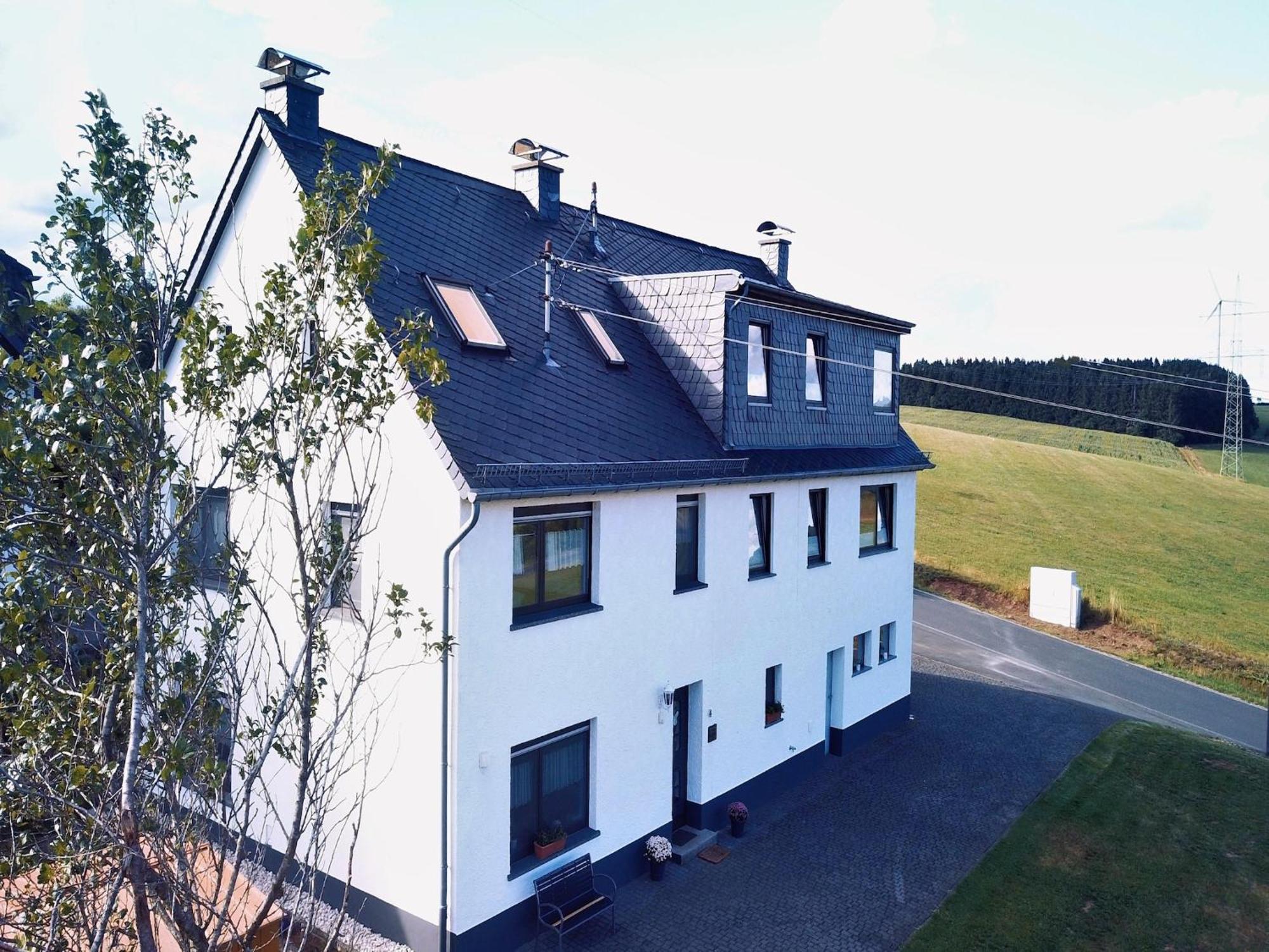 Beautiful Holiday Home Ideal For Hikers Kleinlangenfeld Eksteriør billede